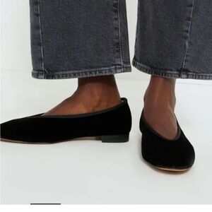 BRAND NEW: Tuckernuck Black Velvet Flats
